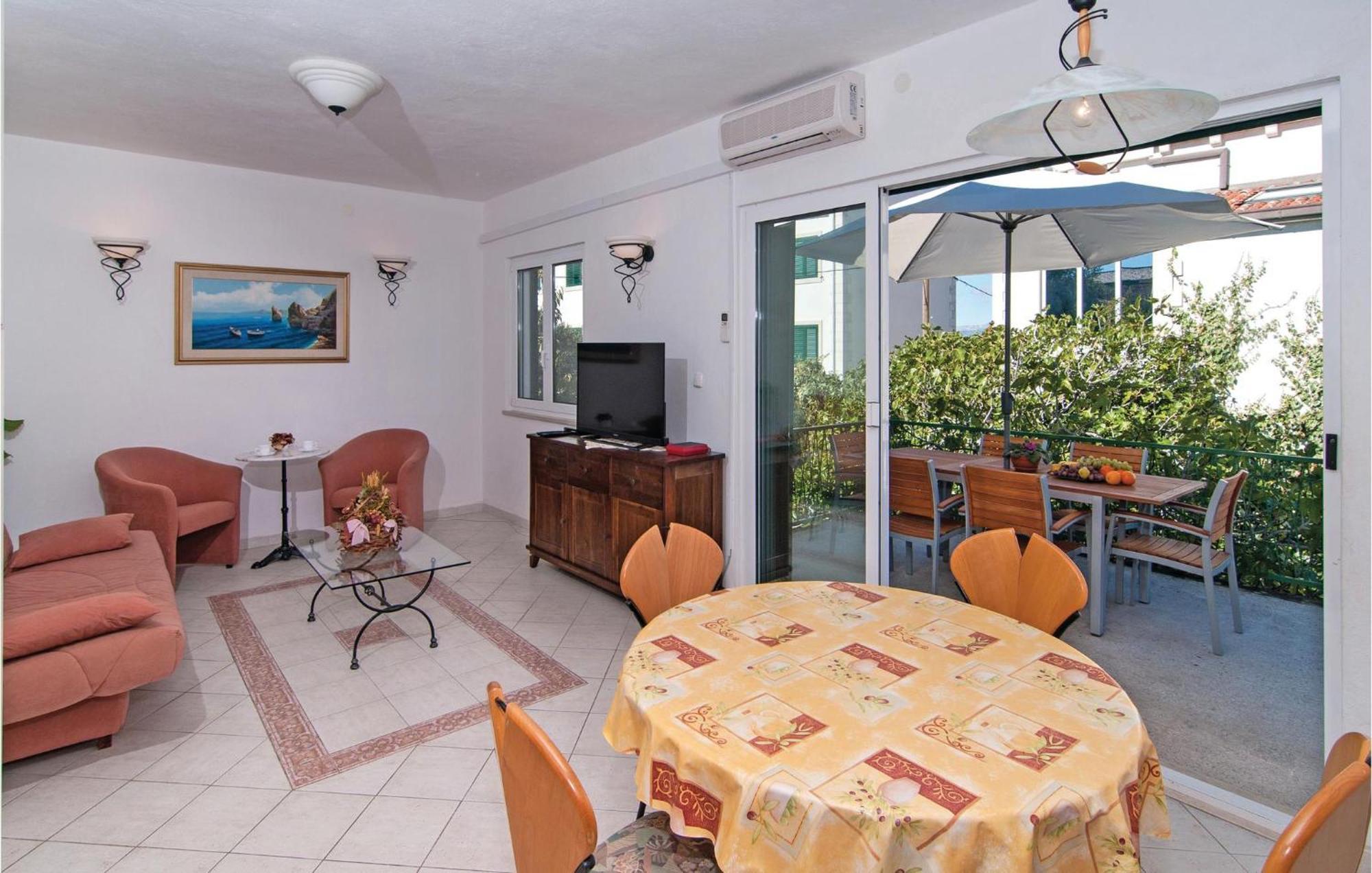 3 Bedroom Cozy Home In Supetar Extérieur photo