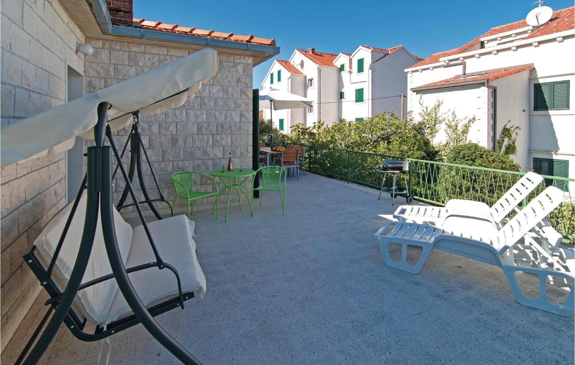 3 Bedroom Cozy Home In Supetar Extérieur photo