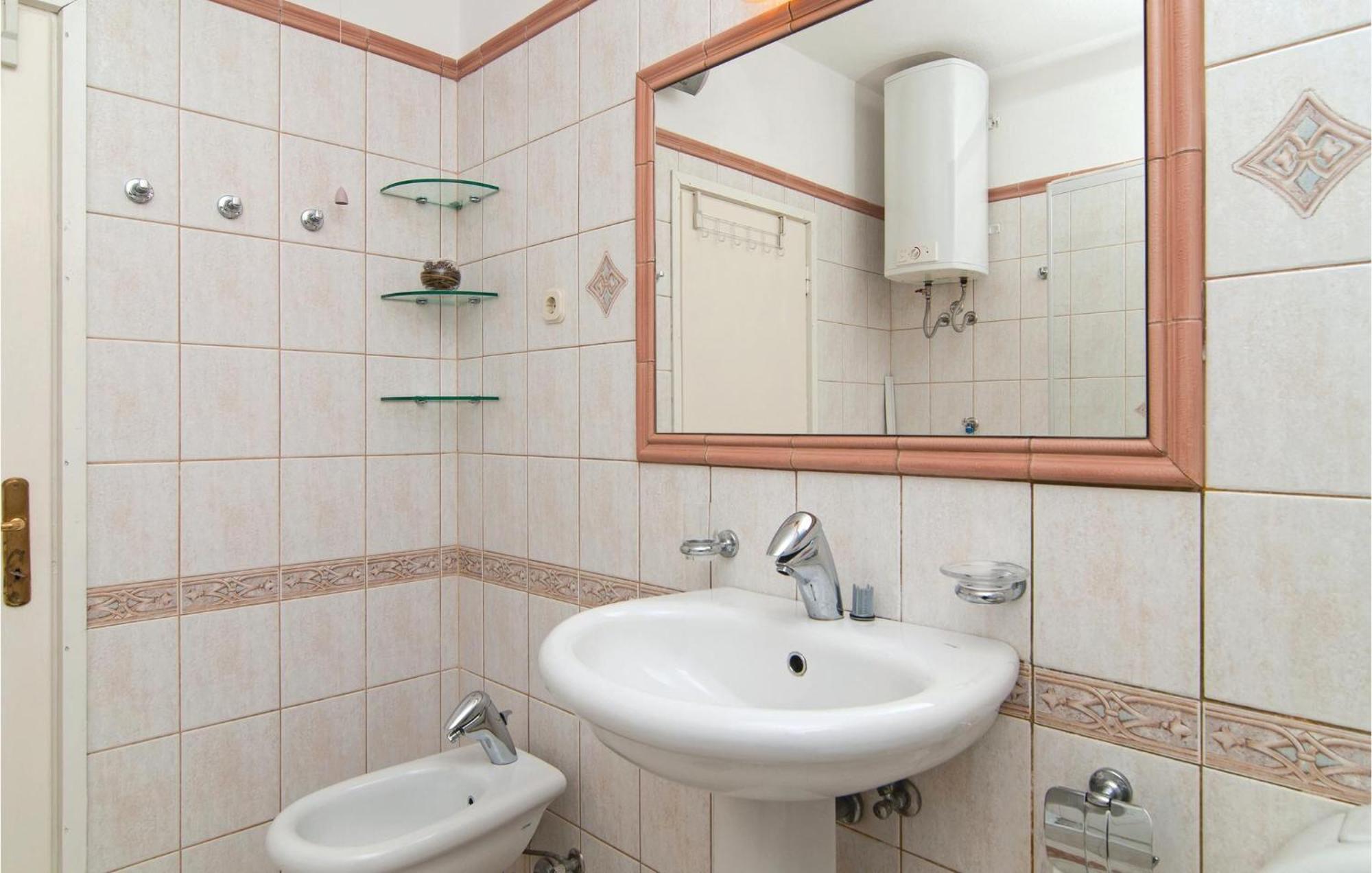 3 Bedroom Cozy Home In Supetar Extérieur photo